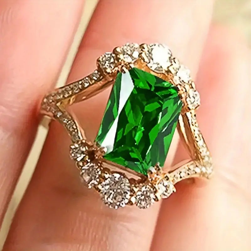 Elisa | Ring | Emerald