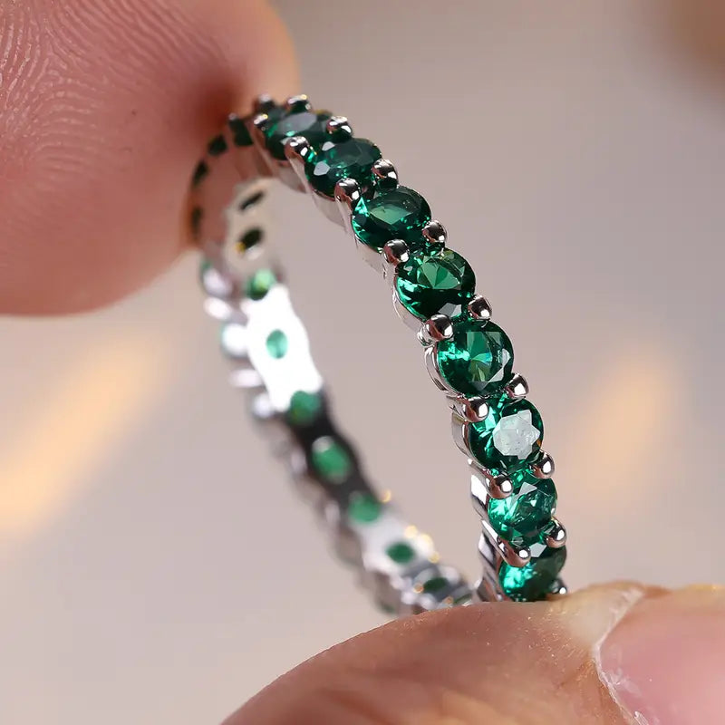 Adrianna | Ring | Emerald | White Gold