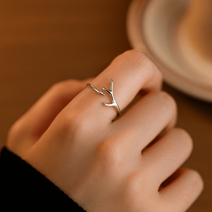 Courtney | Ring | Legacy