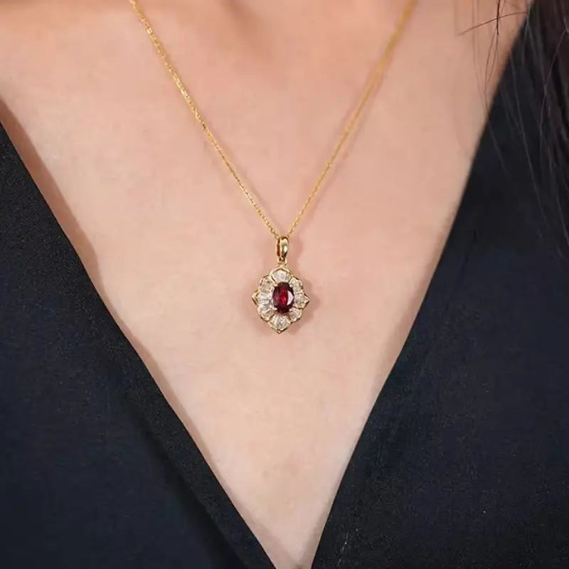 Kira | Necklace | Ruby