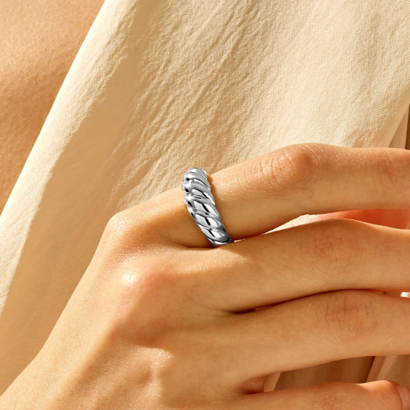 Joyce | Ring | White Gold