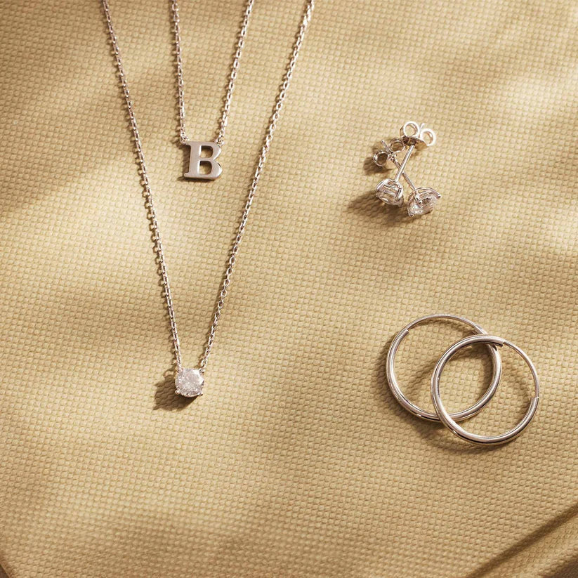 Iris | Necklace | White Gold