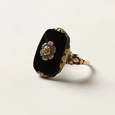 Lana | Ring | Gemstone